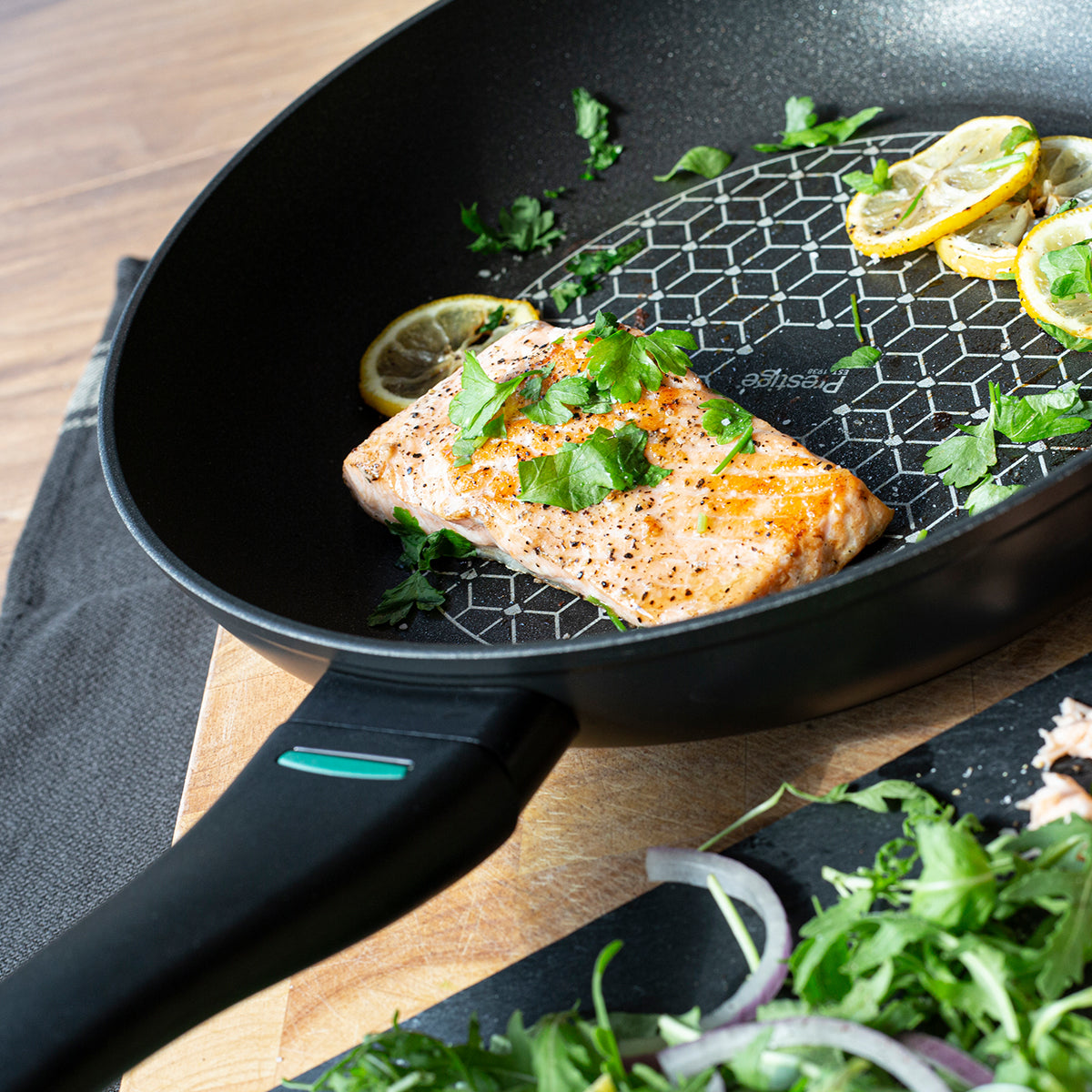 Thermo Smart diamond infused non stick frying pan is oven safe & dishwasher safe. Handle indicator turns green when ready to cook